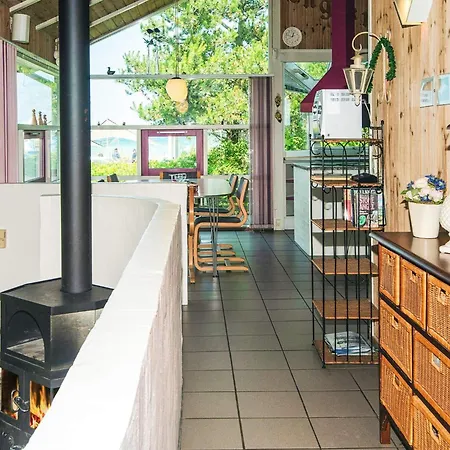 8 Person In Glesborg