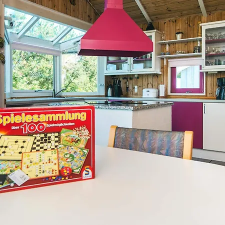 8 Person In Glesborg Feriehus *