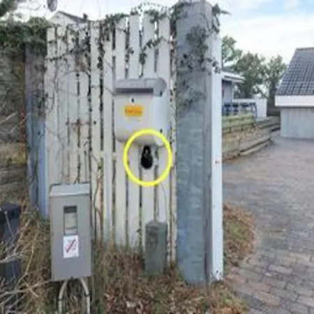 8 Person In Glesborg Feriehus Fjellerup